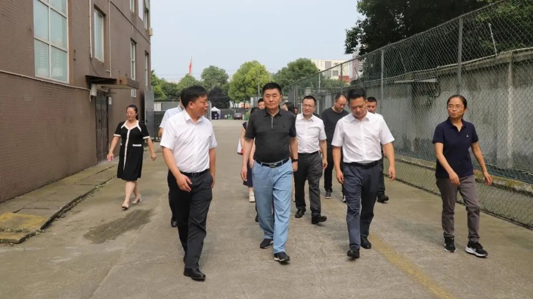 省尊龙时凯集团向导带队调研锦弘集团文印中心保密命题阅卷印制基地